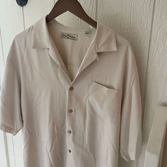 Tommy Bahama Men’s Cream 100% Silk Short Sleeve Button Down Shirt - Picture 2 of 6
